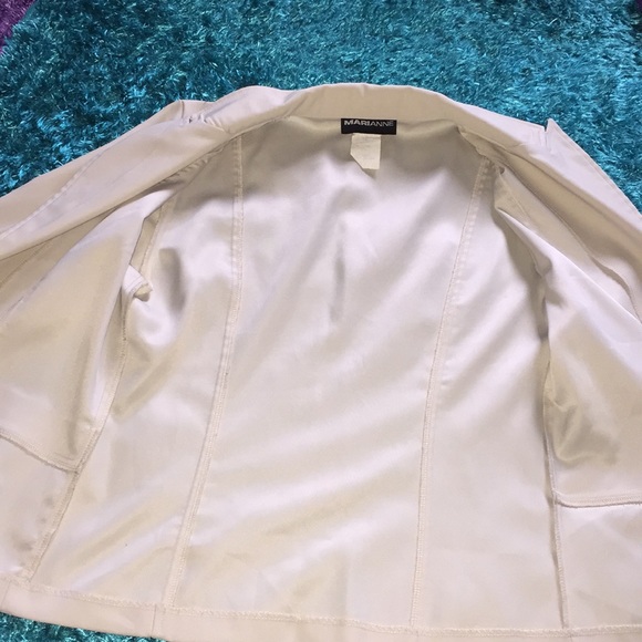 Marianne faded tan blazer - Picture 7 of 9